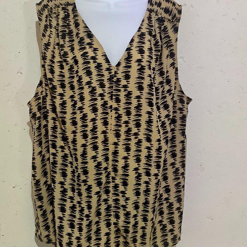 Top Sleeveless 26W Tan /  Black   Roman's